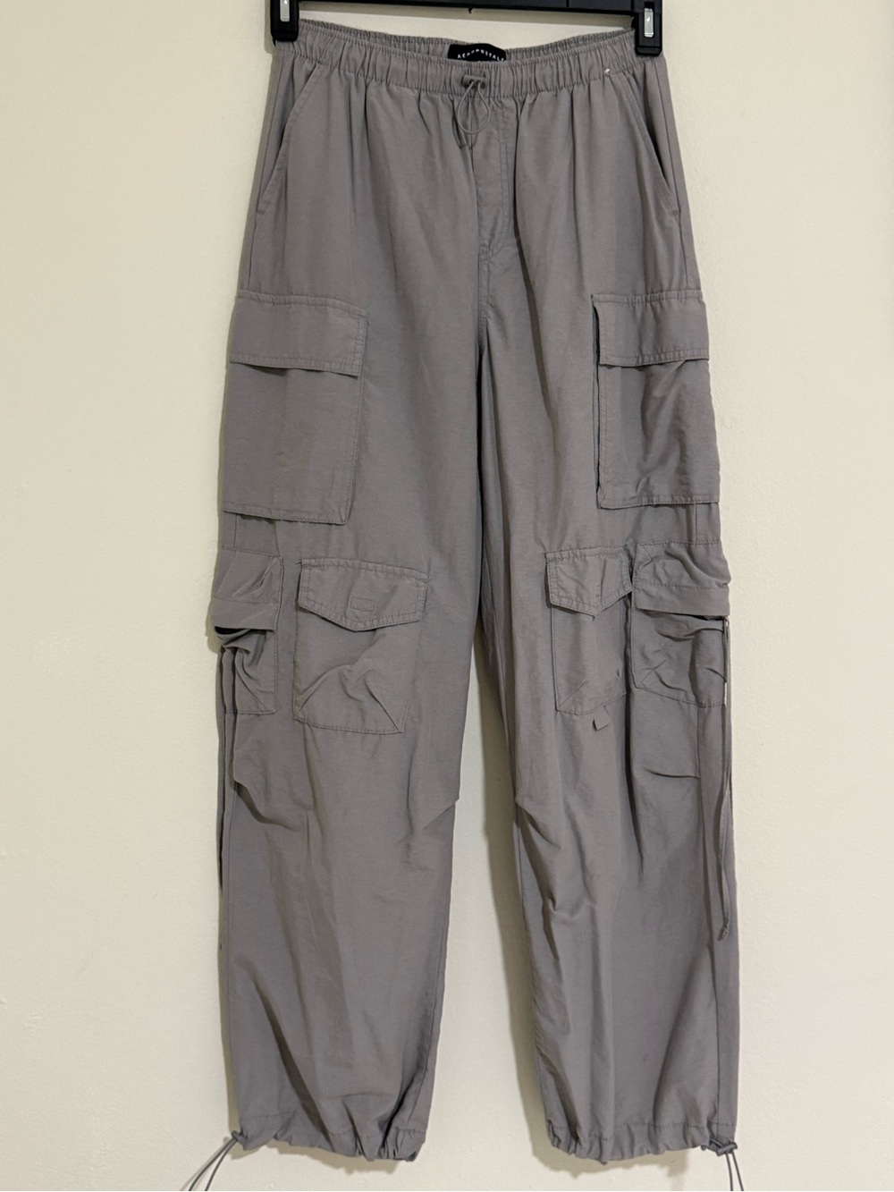 Aeropostale Gray Women's Cargo Drawstring Pants